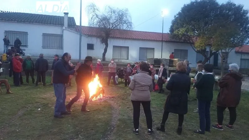 Los vecinos de Cipérez volvieron a celebrar el Jueves Merendero
