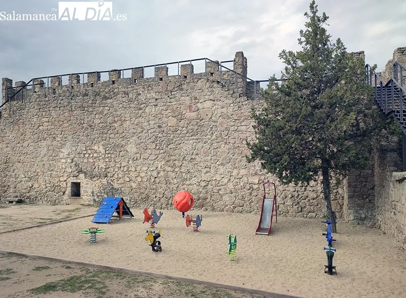 Foto 2 - El parque de La Antigua cuenta con un nuevo espacio infantil 
