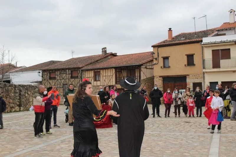 La Tora de Villanueva del Conde regresa a las calles de la localidad serrana - Ayto. Villanueva