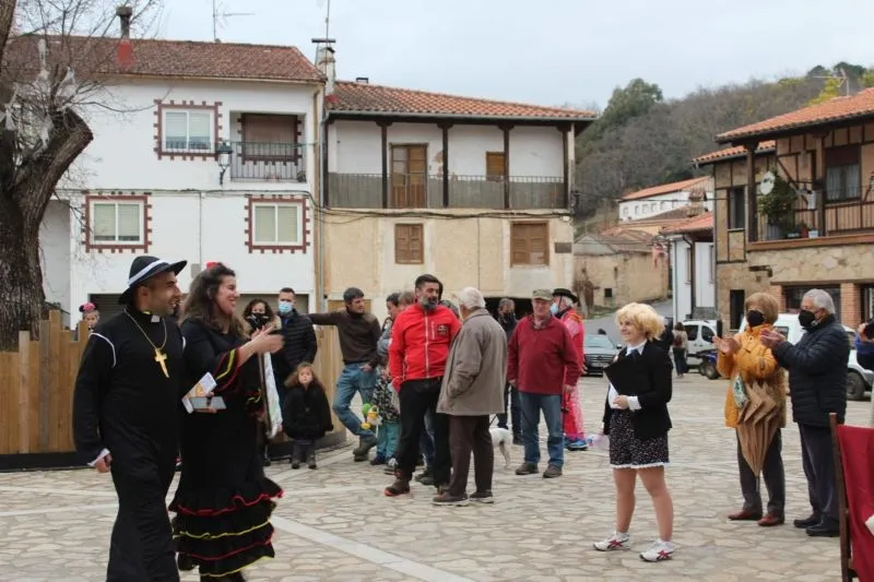 La Tora de Villanueva del Conde regresa a las calles de la localidad serrana - Ayto. Villanueva