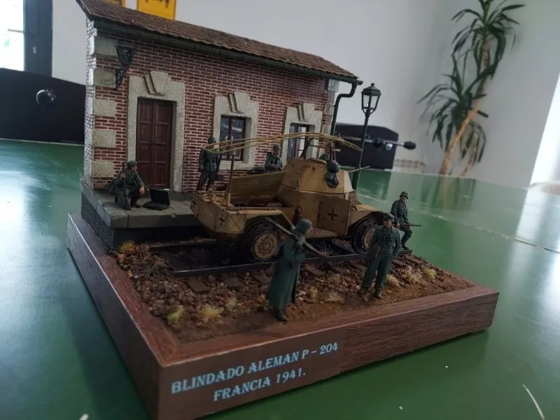 Foto 8 - Un nuevo taller de modelismo atrae a los aficionados a Santa Marta de Tormes