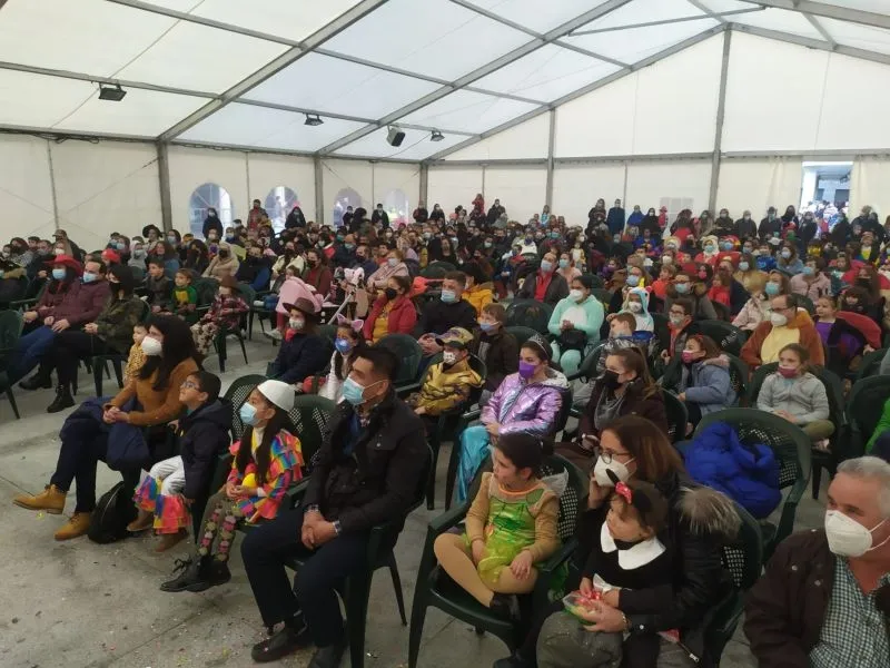 Foto 7 - Guijuelo progresa en su carnaval con cuentacuentos y una chocolatada para mil personas