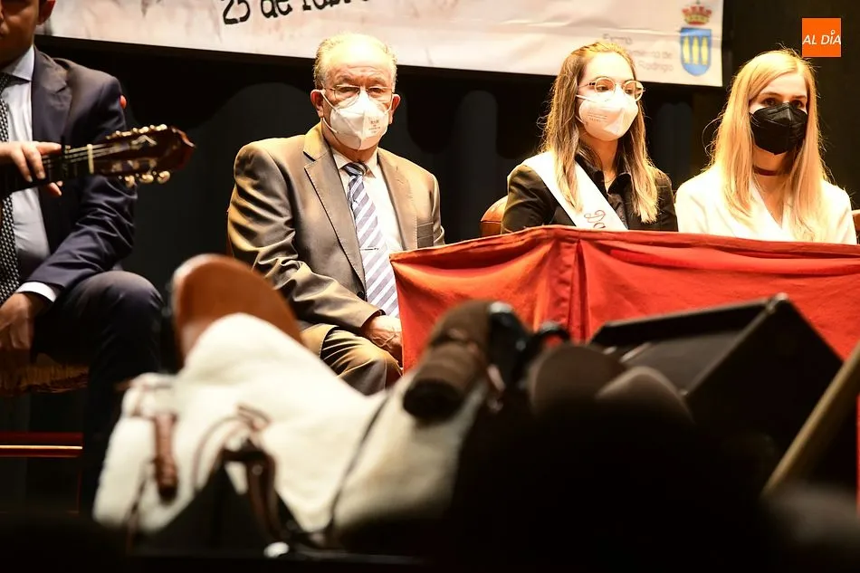 Foto 8 - Jos&eacute; Le&oacute;n se deja el alma en su l&iacute;rico y sentido preg&oacute;n para la Pe&ntilde;a El Caballo