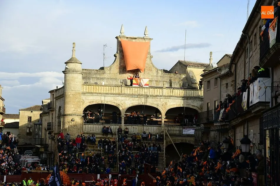Foto 11 - Ciudad Rodrigo estalla de j&uacute;bilo con el regreso de su Carnaval del Toro