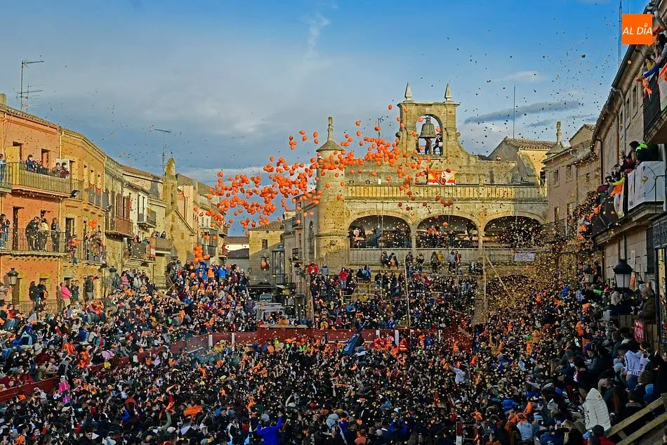 Foto 8 - Ciudad Rodrigo estalla de j&uacute;bilo con el regreso de su Carnaval del Toro