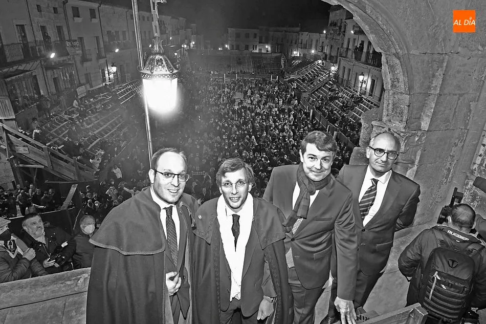 Foto 7 - Multitudinaria bienvenida a Almeida, que anim&oacute; a disfrutar de una &ldquo;celebraci&oacute;n doble&rdquo;