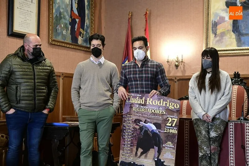 Foto 4 - Presentado oficialmente el cartel anunciador del Concurso Goyesco de recortadores