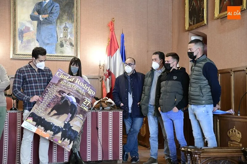 Foto 3 - Presentado oficialmente el cartel anunciador del Concurso Goyesco de recortadores