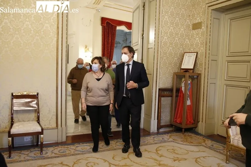 El alcalde de Salamanca, Carlos García Carbayo, presenta el proyecto del nuevo centro municipal de mayores.