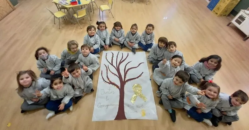Actos del Día Internacional del Niño con Cáncer en el colegio Calasanz de Salamanca