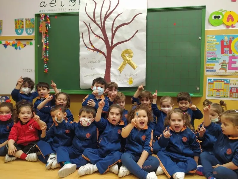 Actos del Día Internacional del Niño con Cáncer en el colegio Calasanz de Salamanca