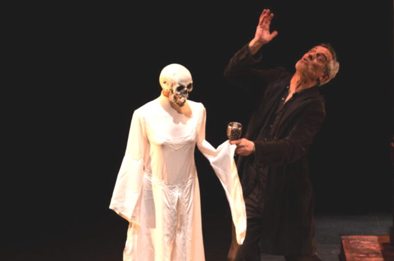Una de las escenas del montaje 'Joven Hamlet', de Cándido Producciones