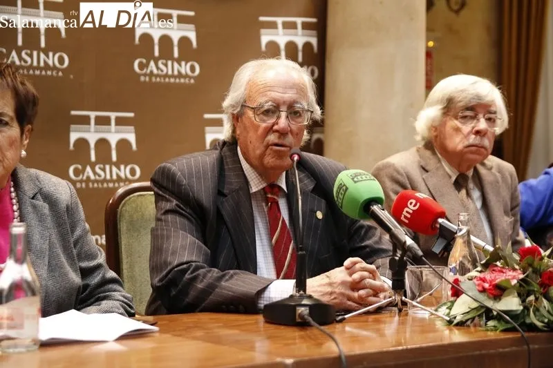 Presentación de los actos del Centenario del nombramiento de Teresa de Jesús Doctora Honoris Causa, que se celebrarán en el Casino de Salamanca