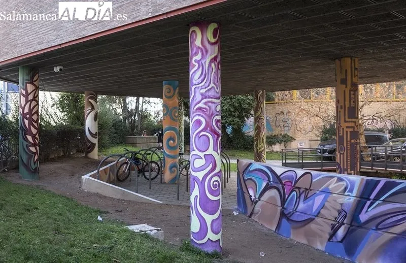 Murales de Daniel Martín en la Escuela de Arte y Superior de Conservación y Restauración de Salamanca. Foto de Carmen Borrego