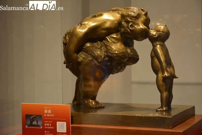 Nuevas esculturas de Xu Hongfei en Salamanca. Foto de Vanesa Martins