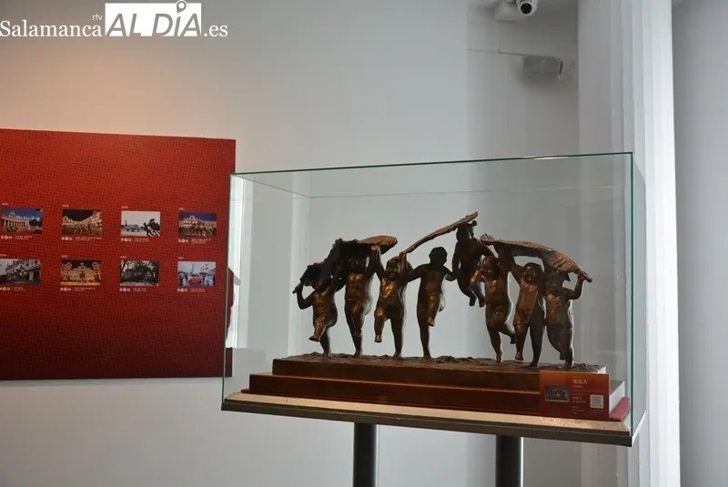 Nuevas esculturas de Xu Hongfei en Salamanca. Foto de Vanesa Martins