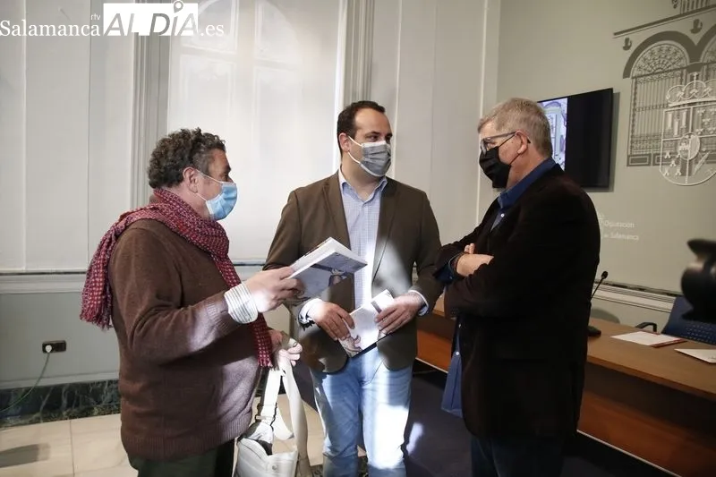 Momento de la presentación del libro en la Diputación de Salamanca / FOTO: DAVID SAÑUDO