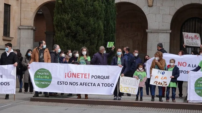 Foto 8 - 'Gajates sin mierda' vuelve a manifestarse y protesta en Salamanca