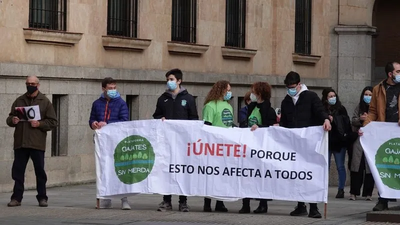 Foto 5 - 'Gajates sin mierda' vuelve a manifestarse y protesta en Salamanca