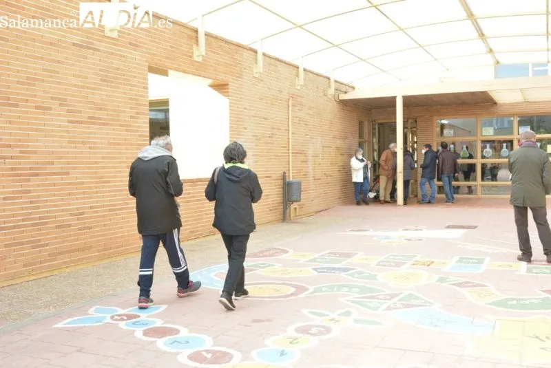 Actividad en los colegios electorales de Salamanca