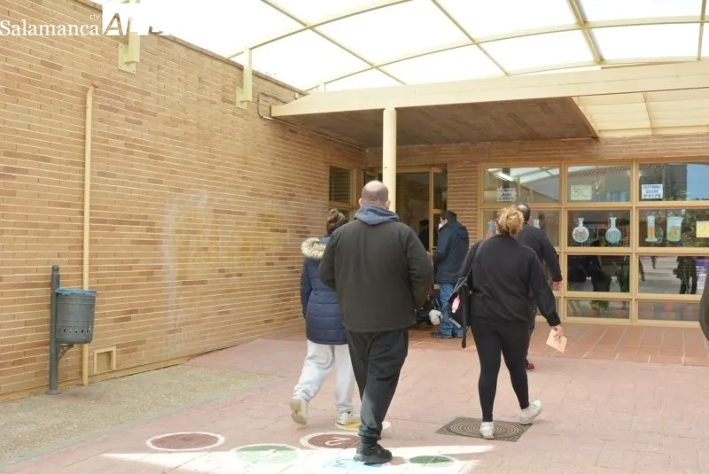 Actividad en los colegios electorales de Salamanca