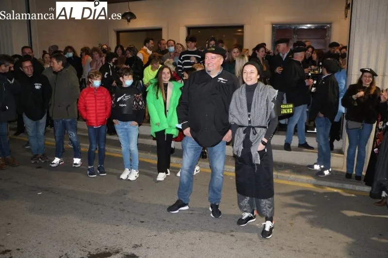 Foto 7 - Gran afluencia de p&uacute;blico en la primera matanza nocturna de Guijuelo