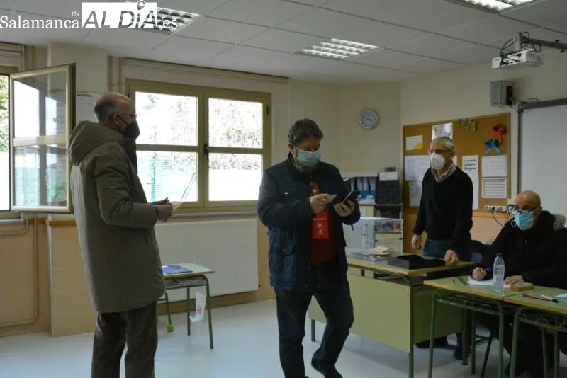 José Vicente Delgado vota en Salamanca - Fotos: Vanesa Martins