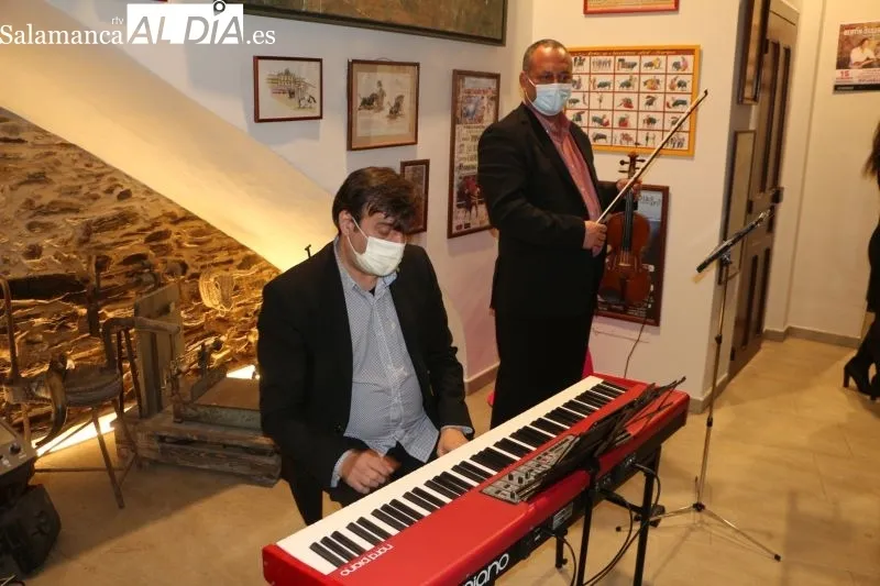 Foto 18 - La Matanza T&iacute;pica de Guijuelo arranca con un emotivo homenaje a los colaboradores fallecidos