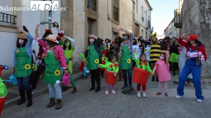 Animada Fiesta de Carnaval en Lumbrales