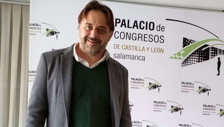 Fernando Castaño recomienda a Igea pensarse muchísimas cosas: Sobran políticos pero no médicos 