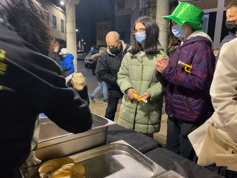 Foto 8 - Guijuelo se sumerge en el carnaval con una novedosa trompetada