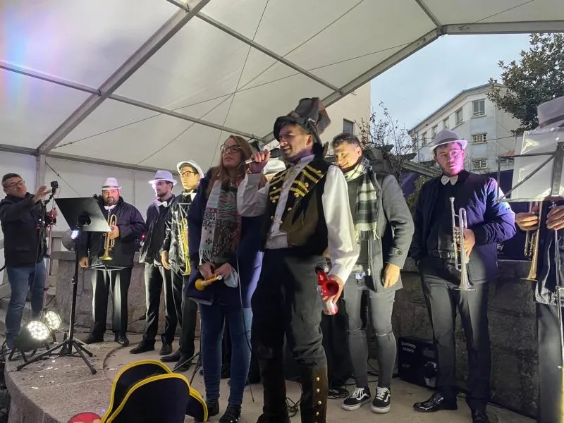 Foto 6 - Guijuelo se sumerge en el carnaval con una novedosa trompetada