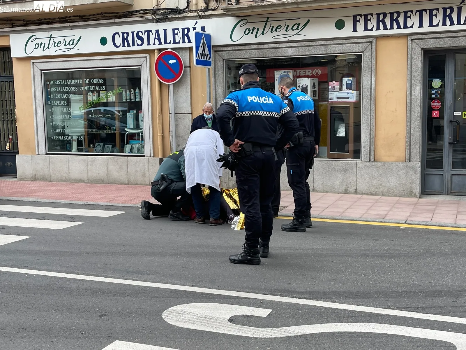 Foto 5 - Herida una mujer en Pe&ntilde;aranda, tras ser golpeada por un coche
