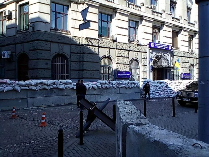 Colas y blindaje de la ciudad de Lviv (Ucrania)