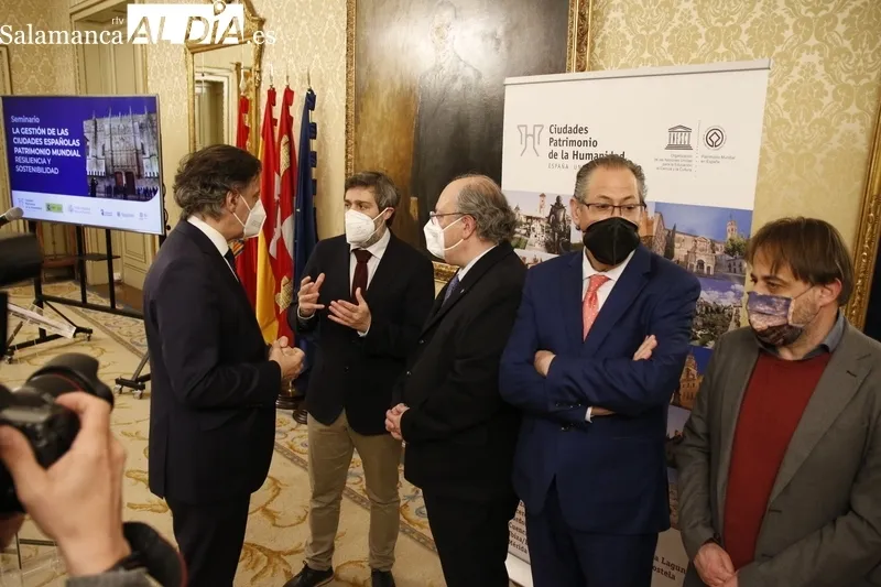 El alcalde ha recibido a los participantes en el Seminario 'La Gestión de las Ciudades Patrimonio'