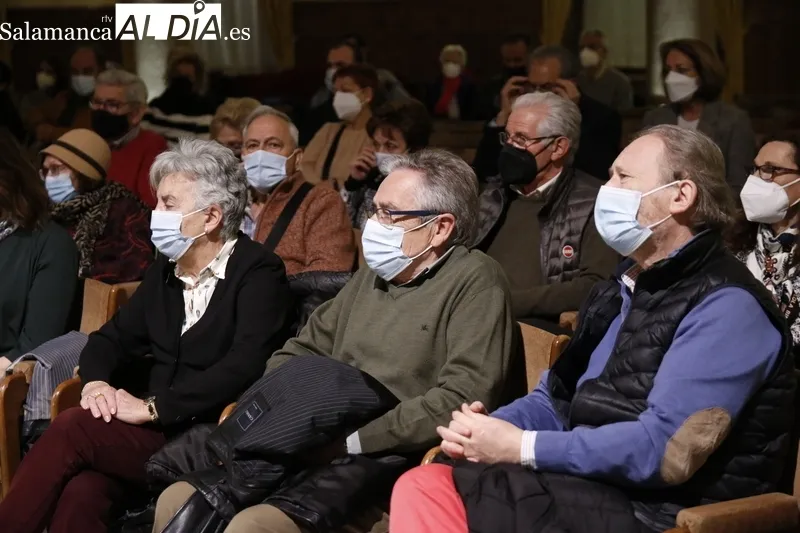 Presentación del libro de Antonio Purroy en el Casino de Salamanca