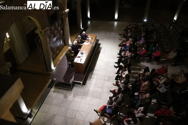 Presentación del libro de Antonio Purroy en el Casino de Salamanca