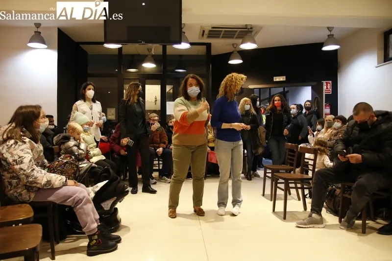Llegada de los refugiados ucranianos al Albergue Juvenil Lazarillo de Tormes este jueves. Fotos: David Sañudo