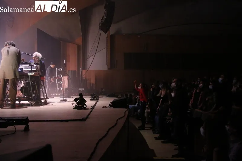 Concierto de León Benavente en el Palacio de Congresos de Salamanca. Fotos: David Sañudo