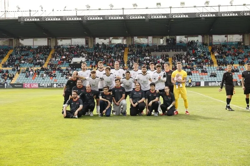 Foto 10 - El Salamanca UDS se agarra a la salvaci&oacute;n con fuerza ante el Navalcarnero con milagro incluido en el a&ntilde;adido (1-0)