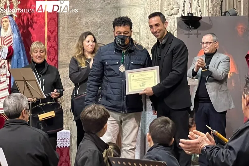La Escuela de Dulzaina y Percusión de Macotera ofrecía un concierto en la parroquia peñarandina  