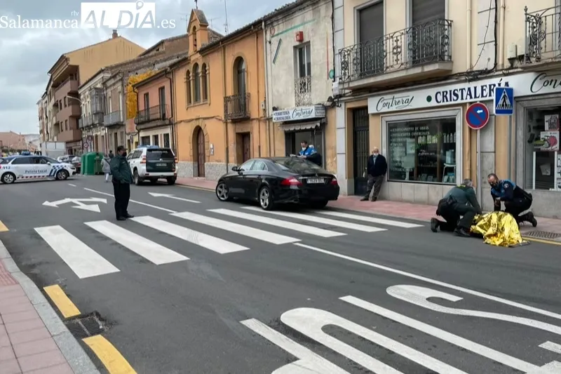 Foto 7 - Herida una mujer en Pe&ntilde;aranda, tras ser golpeada por un coche