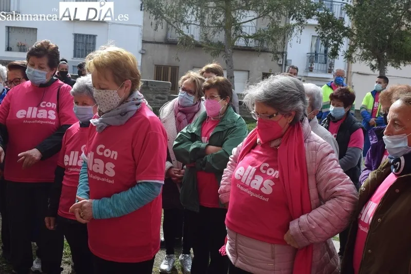 Foto 8 - Ayuntamiento y Aqualia colaboran en la iniciativa 'Pl&aacute;ntate por ellas, por un futuro m&aacute;s sostenible'