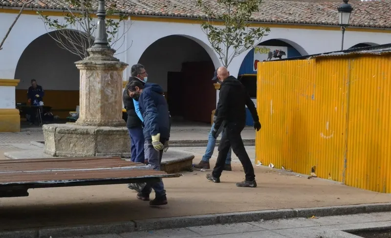 Foto 2 - La Plazuela del Buen Alcalde dice adi&oacute;s a su look carnavalero