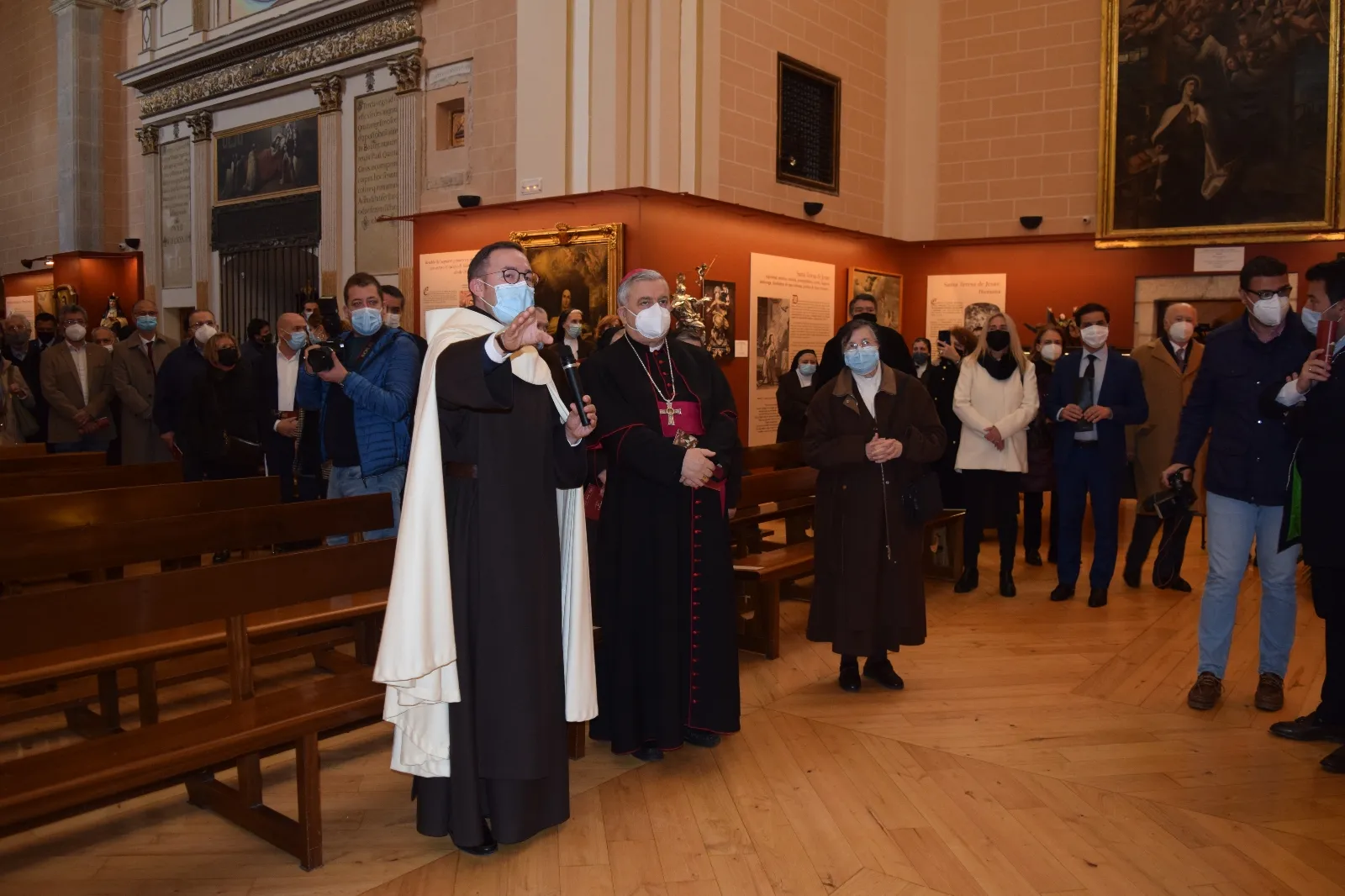 Foto 8 - 'Teresa de Jes&uacute;s: Mujer, Santa, Doctora' abre sus puertas ante una inmensa expectaci&oacute;n