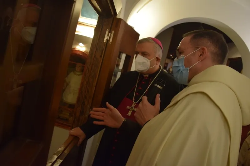 Foto 2 - 'Teresa de Jes&uacute;s: Mujer, Santa, Doctora' abre sus puertas ante una inmensa expectaci&oacute;n