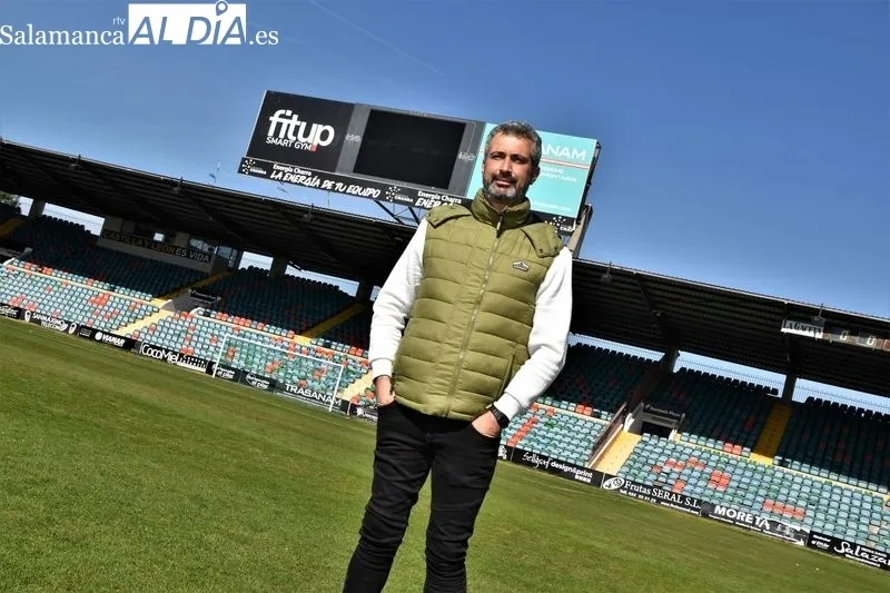 María posa para este medio en el Helmántico / Fotos: Ángel Merino