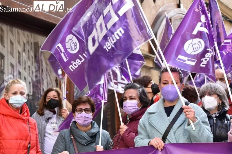 Concentración en el centro de Salamanca convocada por UG y CC.OO. por el 8M | Fotos: Vanesa Martins