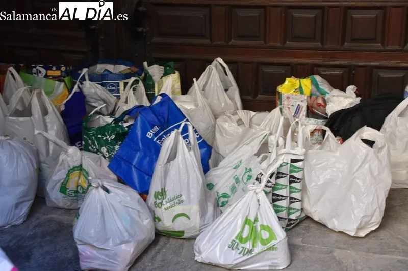 Donaciones en la Iglesia de la Purísima | Fotos: Vanesa Martins