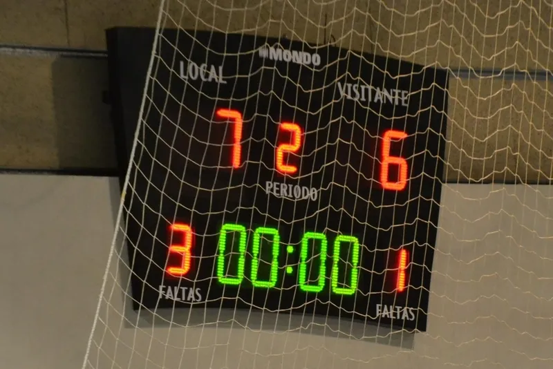 Foto 2 - Antol&oacute;gica victoria del III Senior ante el Tierra Castellana con dos goles en los &uacute;ltimos 40 segundos